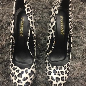 Brand new never worn Leopard Print heels